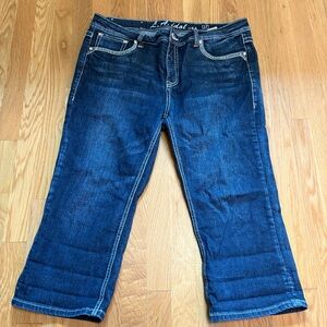 L.A Idol Thick Stitch Capri Jeans SZ 17 Embellished Rhinestone Flap Pocket Denim